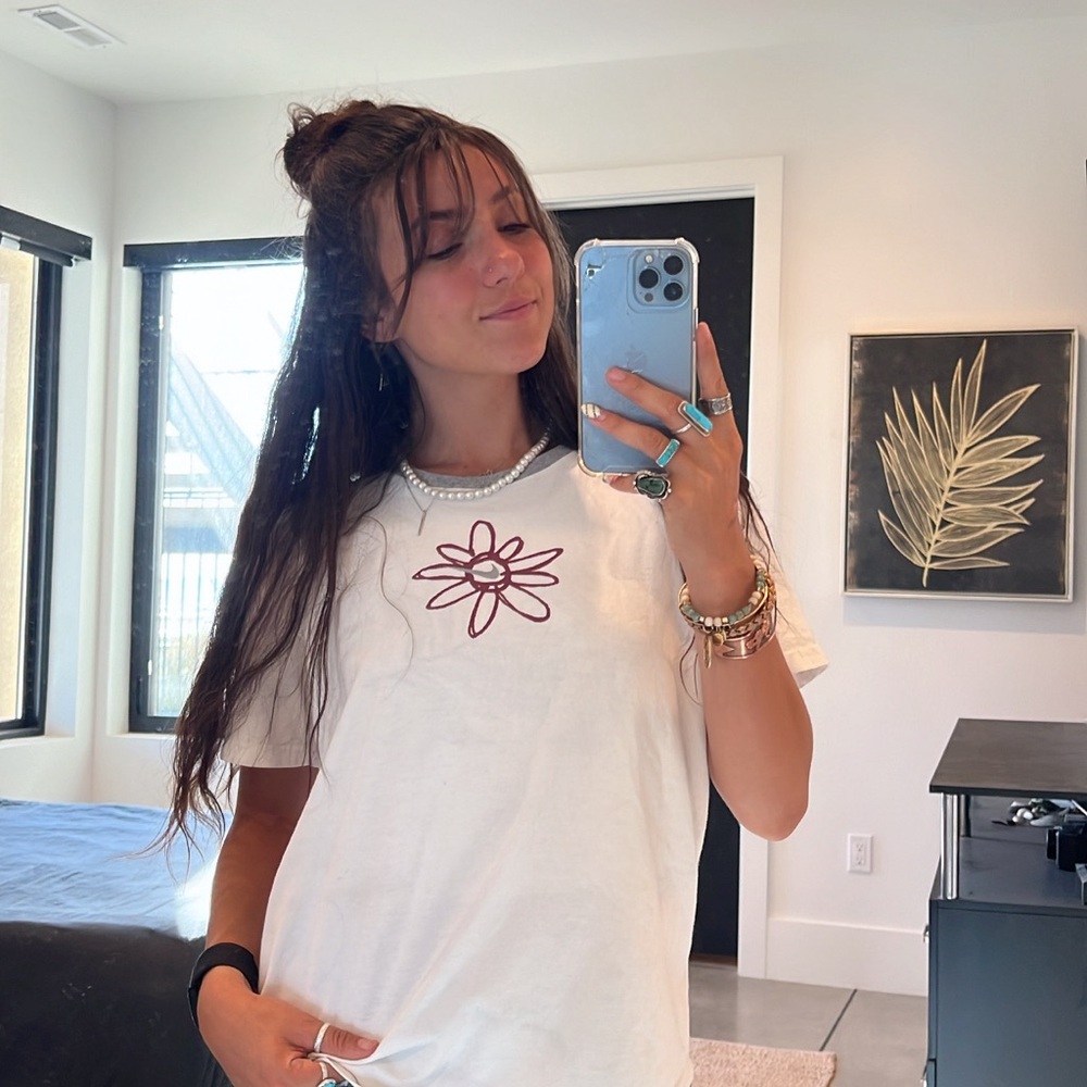 Nike early 90’s white tag flower tee